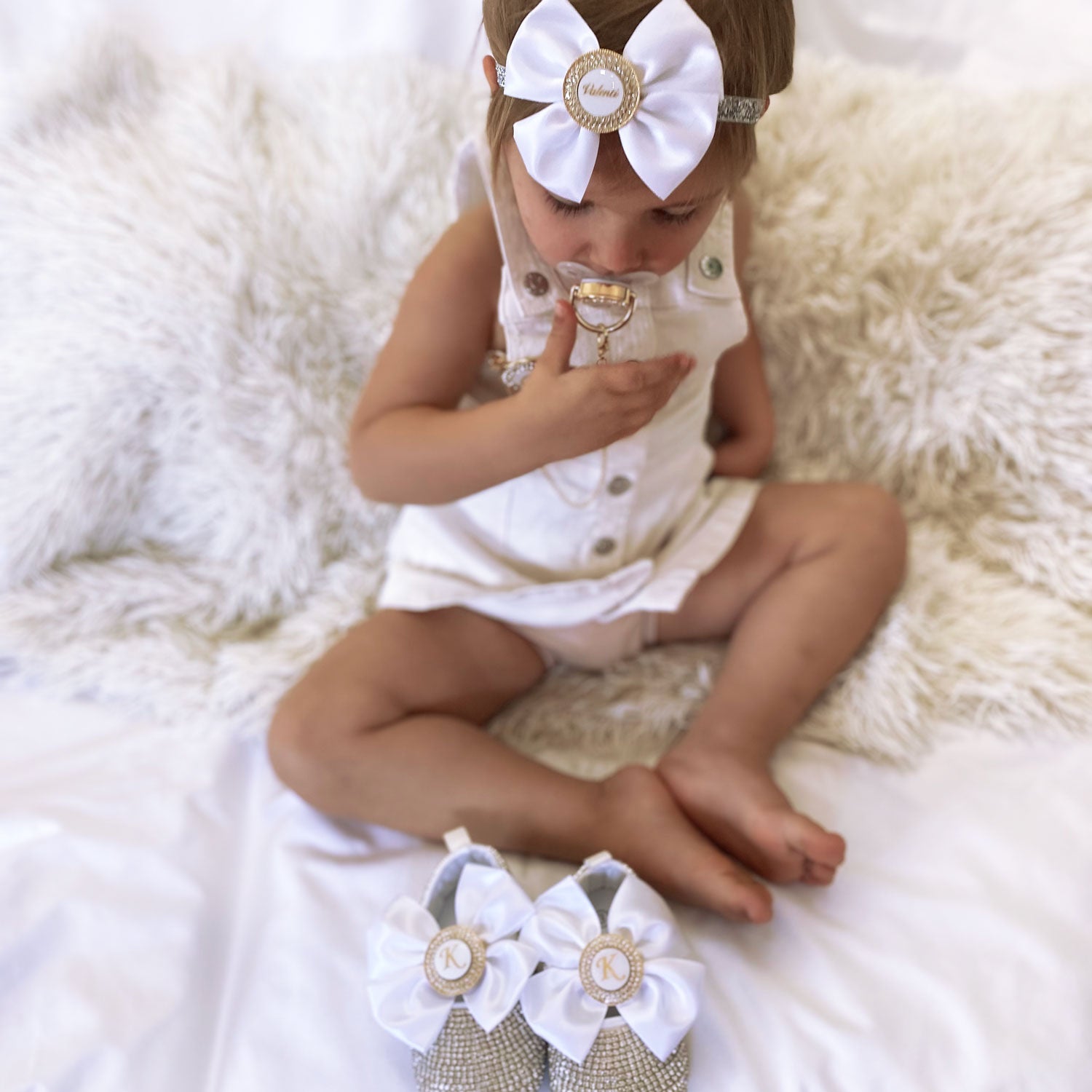 Baby shoes with personalized name, custom headband (add) - white